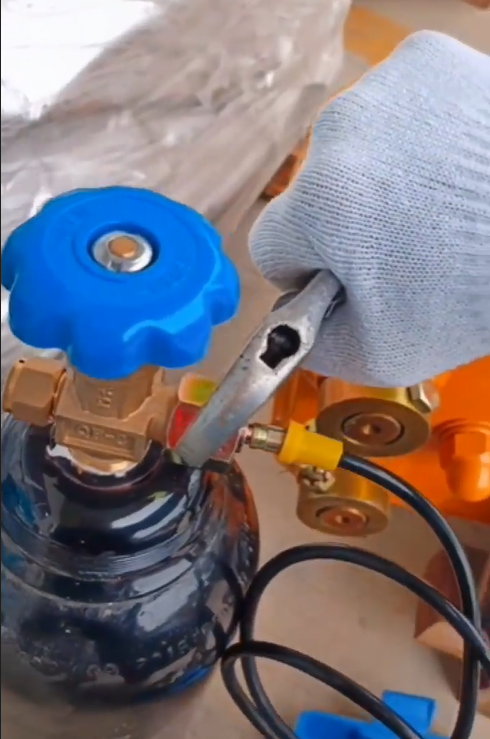 Bucket Quick Coupler