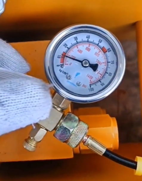 Excavator Coupler Attachment