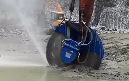 Excavator Rock Saw