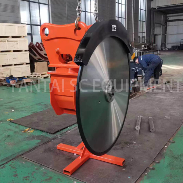 Excavator-rock-saw-1.jpg