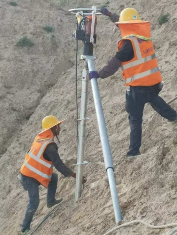 whats-advantage-of-hand-held-electrical-helical-pile-driver-compare-to-crawler-pile-drivers2.jpg