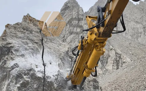 How to Choose Rock Breaking Tools-Hydraulic breaker, vibro ripper and Rock Drilling & Splitting Integrated Machine? A Guide to Three Hard Rock